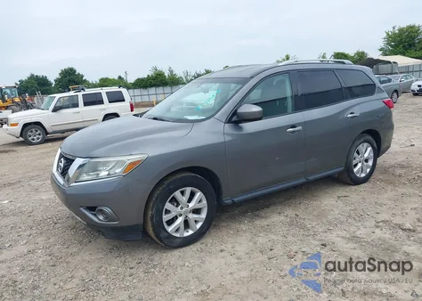 2016 Nissan Pathfinder S z USA, uszkodzony, nr VIN 5N1AR2MN1GC621490